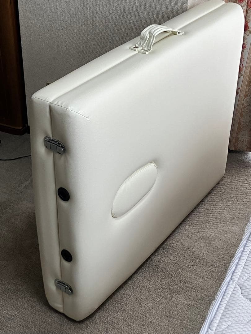 worldJB マッサージベッド　エステ