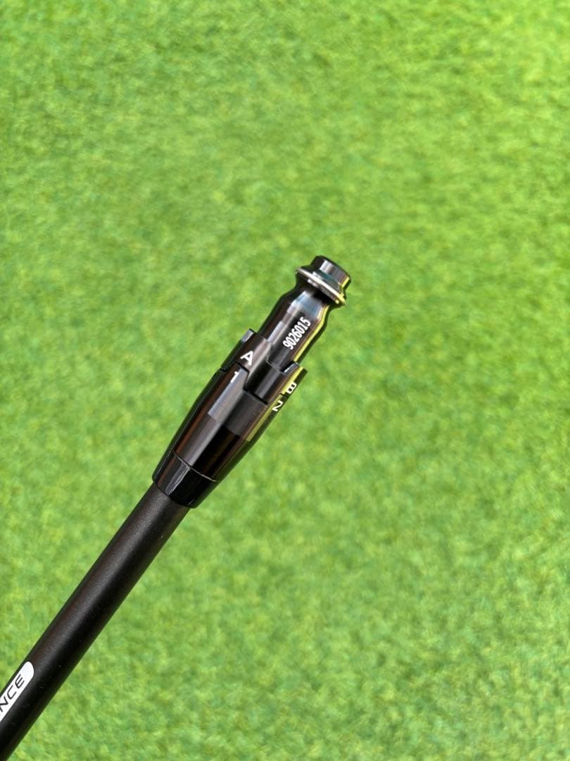 TourAD IZ 5S タイトリストスリーブ付（ウッド用）