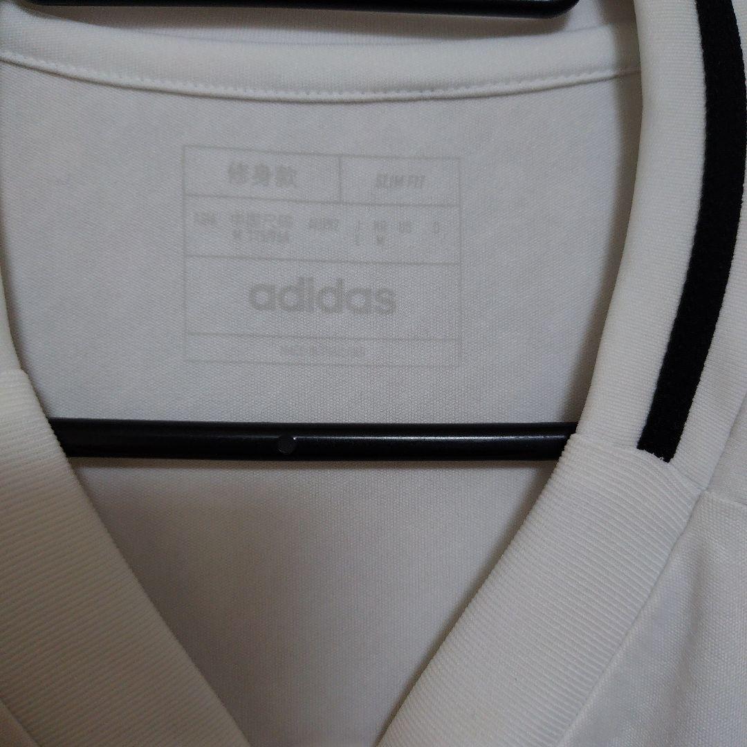 正規品レアル・マドリード　レプリカユニフォームモドリッチマーク付き　Lサイズ