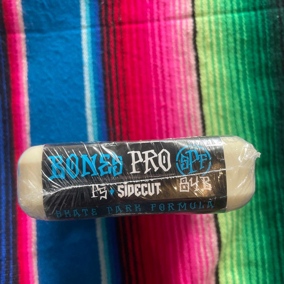 BONES HAWK TATTOO 58MM スケートウィール