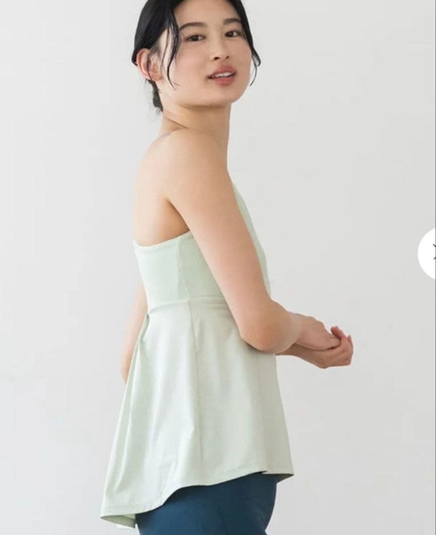 ベーシックバックフレアタンクトップ　S