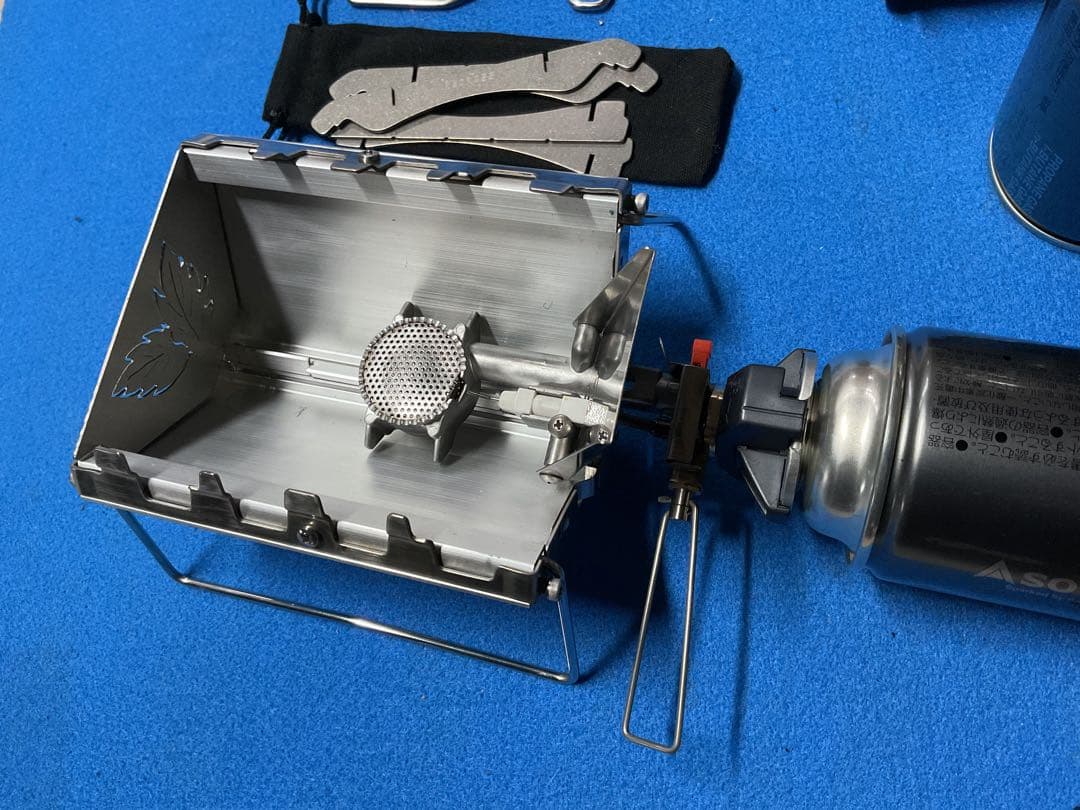 SOTO・GZストーブ動作良好美品&新品チタン防風板と五徳新品ST-711２本付