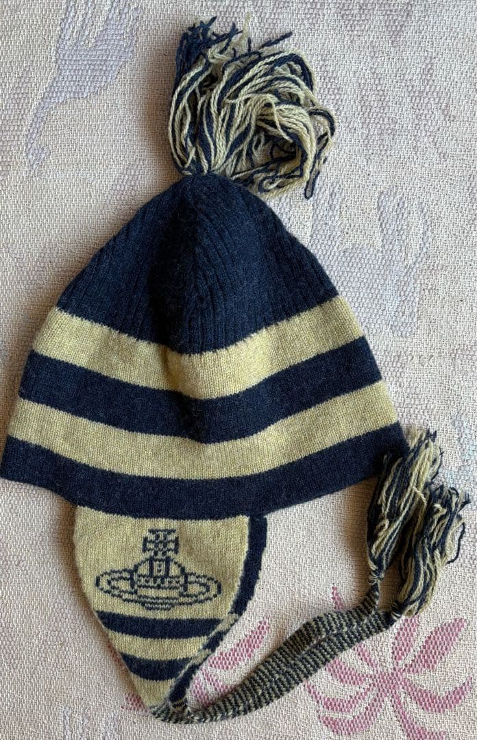 Vivienne Westwoodストライプ耳あて付きニット帽